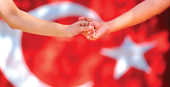 Mehmet Evkuran yazdı: Entelektüelin sorumluluğu kötülüğü doğru tanı(m)lamaktır