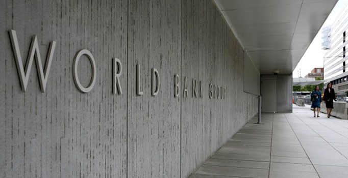 Dünya Bankası, Türkiye'nin 2017 büyüme tahmini yüzde 3'ten 2,7'ye düşürdü