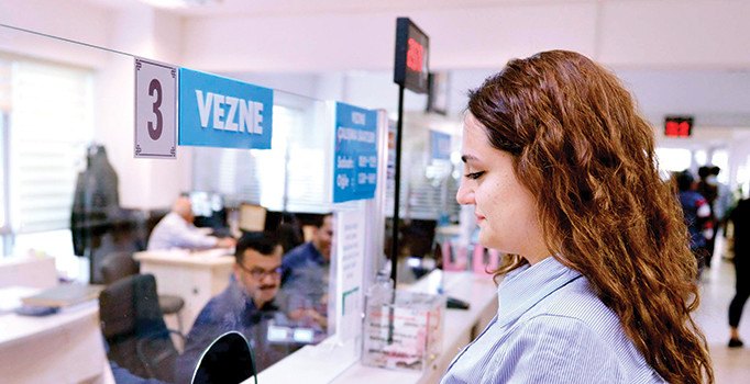 Bankalar istihdamı azalttı