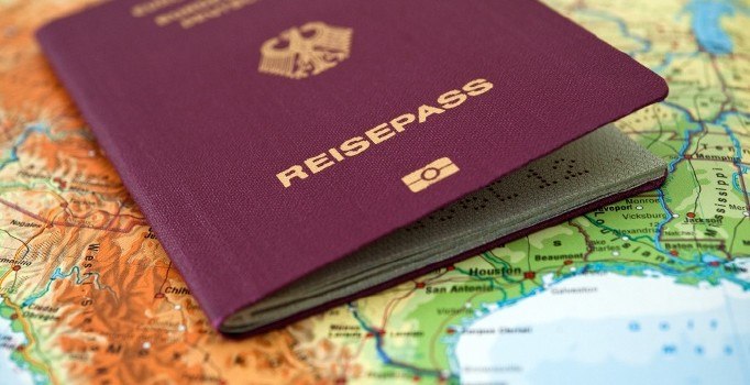 Dünyanın en güçlü pasaportu AB ülkelerinde