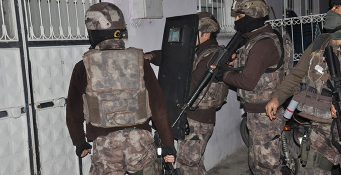 Son dakika! DEAŞ'a çok sayıda ilde operasyon: Yüzlerce gözaltı