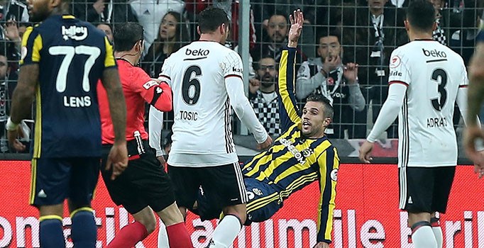 Metin Albayrak: Robin van Persie tam Fenerli olmuş!