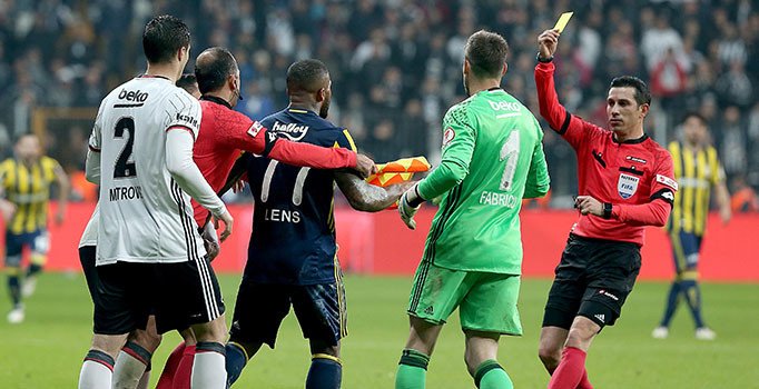 Beşiktaş Fenrbahçe maçı hakemi Ali Palabıyık'a suç duyurusu
