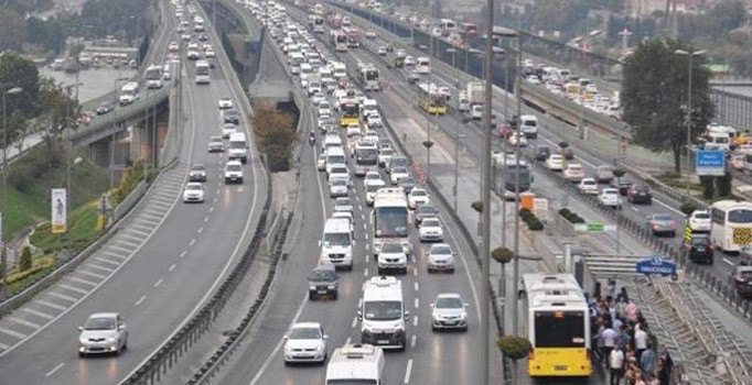TÜİK trafik kazalarının en fazla Temmuz ayında yaşandığını açıkladı