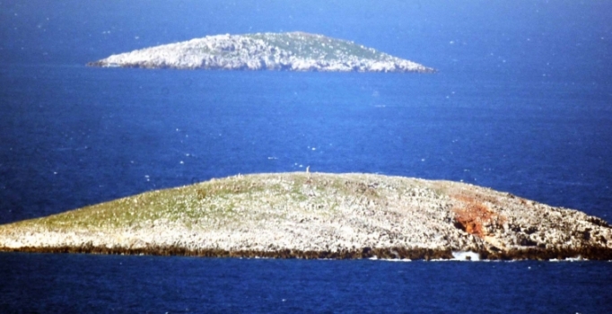 Kardak'ta helikopterler devriye uçuşu yaptı