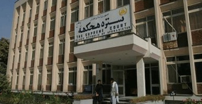 Kabil'de yüksek mahkemeye intihar saldırısı | Son dakika