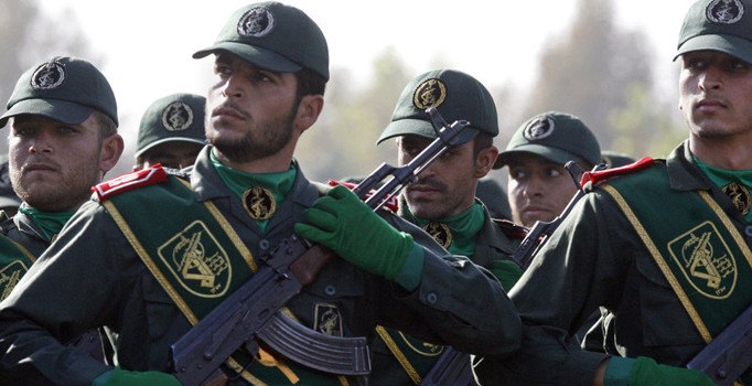 ABD'nin yeni hedefinde İran'ın Devrim Muhafızları var!