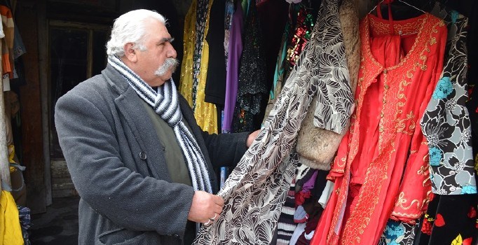 Yeşilçam'a 35 yıldır kostüm satıyor