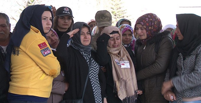 El Bab'ta şehit düşen 5 asker memleketlerine uğurlandı