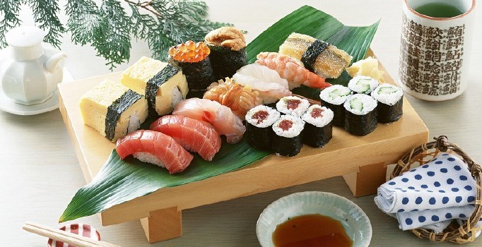 Uzun yaşamın sırrı Japon gibi beslenmekte