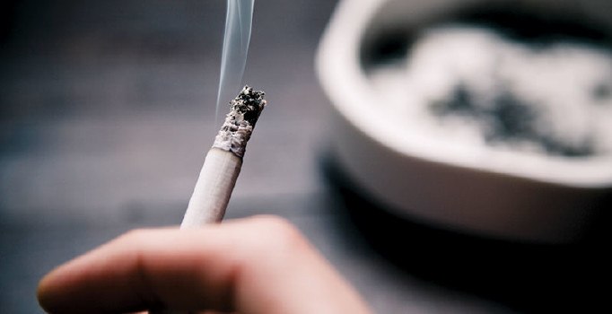 Son dakika! Sigara yasağı genişliyor: Artık özel araçta da içilmeyecek