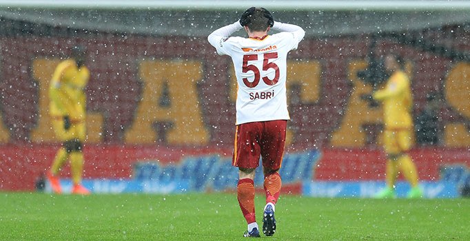 Levent Nazifoğlu: Riekerink'le yola devam edeceğiz, ödemeler takıma iyi gelmedi | Spor haberleri