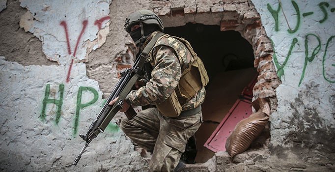 PKK'ya yönelik 37 ilde eş zamanlı operasyon: 834 kişi yakalandı | Son dakika haberleri