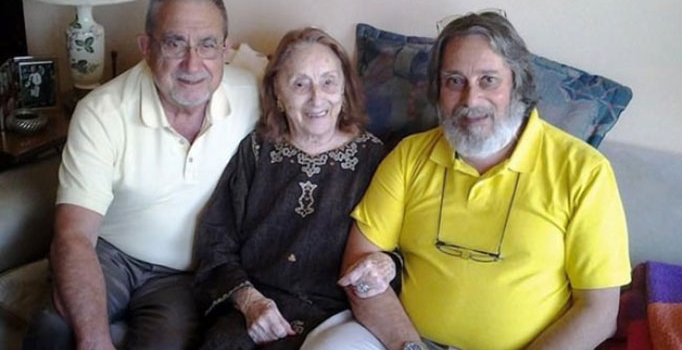 Osmanlı şehzadesi Cengiz Osmanoğlu’nun annesi Emine Perizat Perin vefat etti