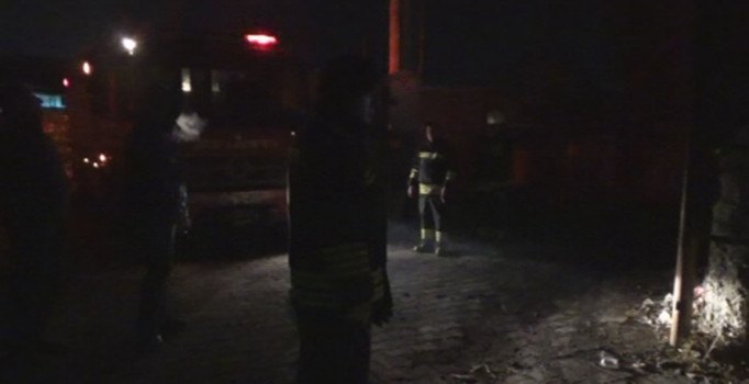 Diyarbakır’da baz istasyonlarına molotoflu saldırı