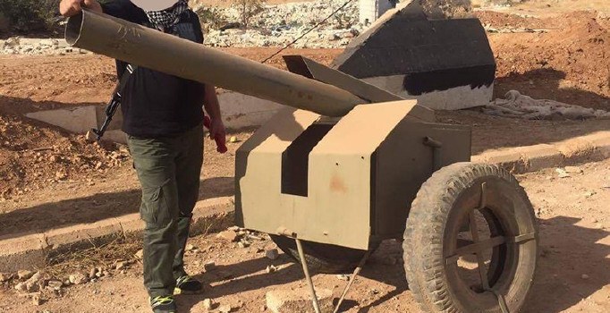 IŞiD, sahte toplarla El Bab’dan çıkış arıyor