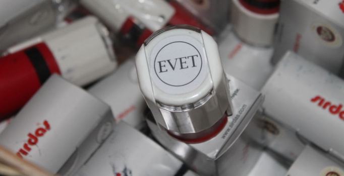 'Evet' mührünü kırdı hapis cezası aldı