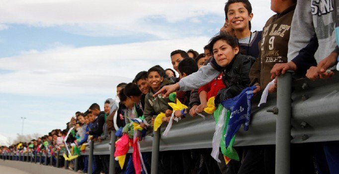 ABD'nin duvar örme planına karşı Meksika'dan protesto