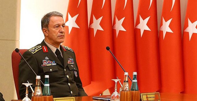 Orgeneral Akar Birleşik Arap Emirlikleri'nde