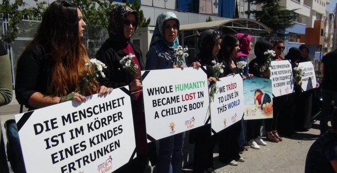 BM binası önünde
'Aylan Kurdi' protestosu