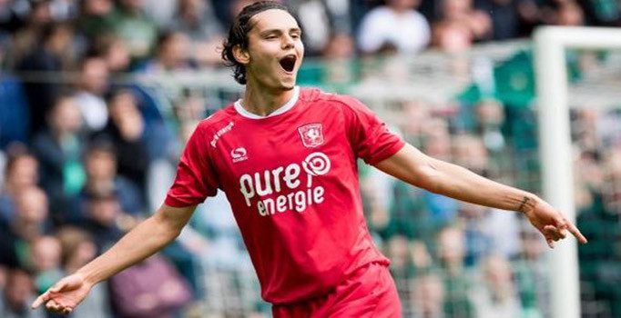 Hollan'da gurbetçi futbolcu Enes Ünal'ı konuşuyor | Spor haberleri
