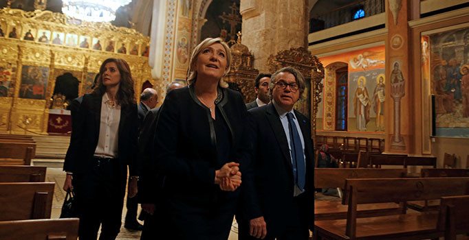 Le Pen’in partisine polis baskını