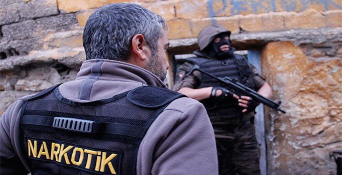 Yalova'da uyuşturucu operasyonu: 410 gram bonzai ele geçirildi | Yalova Haberleri