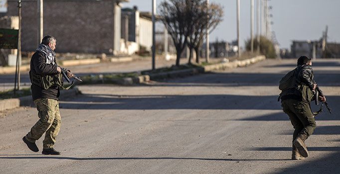 TSK destekli ÖSO, El Bab'ın merkezindeki Zemzem Camisini kurtardı