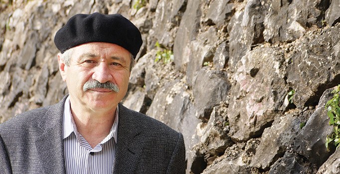 Uyanmak lazım ‘dil’ elden gidiyor