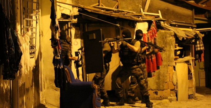 Cizre'de kirli oyunu 1500 özel harekatçı bozdu!