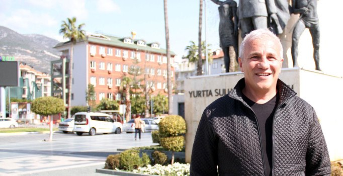 Fenerbahçeli isme sabaha kadar Zaman Gazetesi okuma cezası