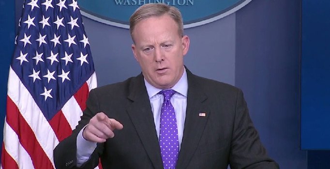 Beyaz Saray Sözcüsü Spicer'dan Rakka açıklaması