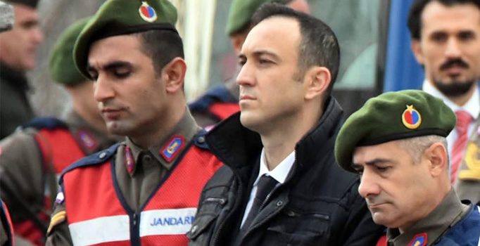 Darbeci Yüzbaşı Sagun: Cumhurbaşkanını alacağımız bize söylendi