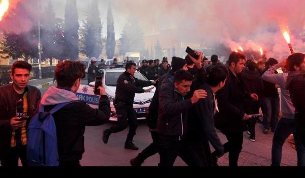Fenerbahçe'ye Gaziantep'te protestolu karşılama | Spor haberleri