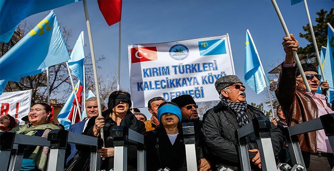 Kırım Tatarları Rusya'yı protesto etti