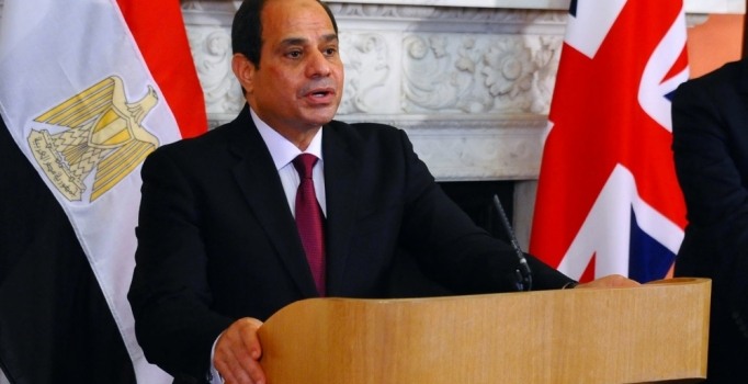 Sisi ikinci dönem için yasal değişikliğe hazırlanıyor