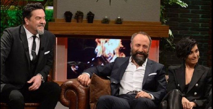 Tuba Büyüküstün Beyaz Show'da isyan etti