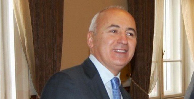 Afganistan’dan Türk büyükelçiye Devlet Nişanı