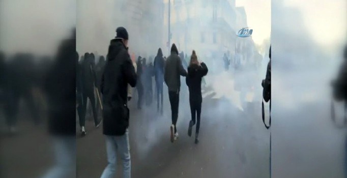 Fransa'da Le Pen karşıtı gösteriler artıyor