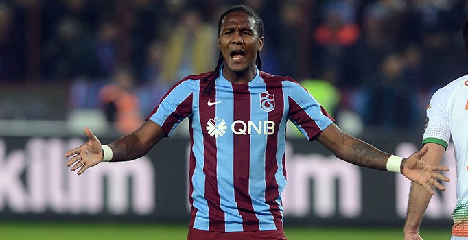 Rodallega, Trabzonspor'da santrforların sessizliğini bozdu