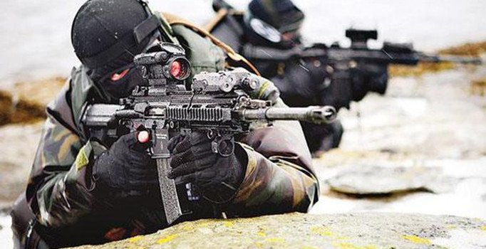 SAT ve SAS komandolarından operasyonlara destek