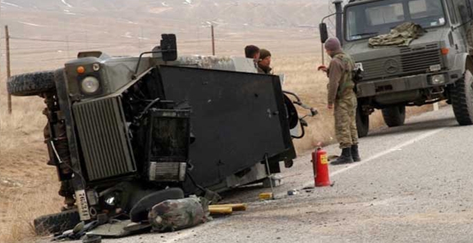 Hatay'da askeri araç 
devrildi: 2 asker yaralı!