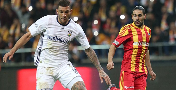 Fenerbahçe yolu yarıladı