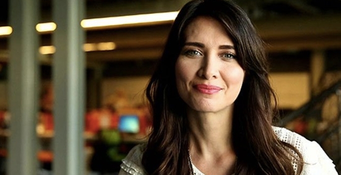 Nefise Karatay kimdir?