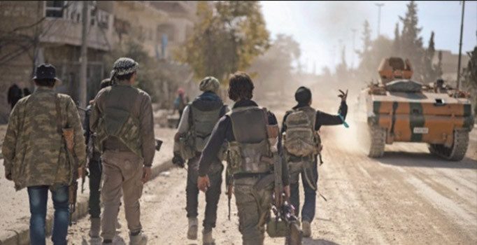 YPG Menbiç'in batısını Suriye hükümetine bıraktı!