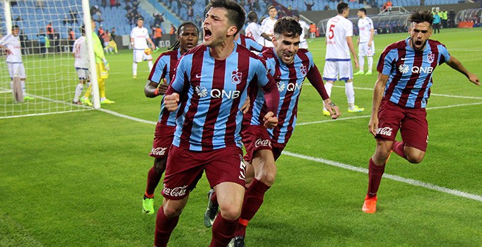 Trabzonspor sahasında Karabükspor'u tek golle geçti: 1-0