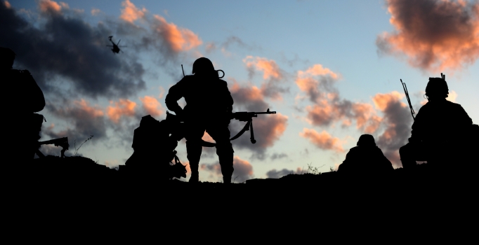 Dağlıca'dan Kuzey Irak'a
uzanan operasyonda yüze
yakın terörist öldürüldü