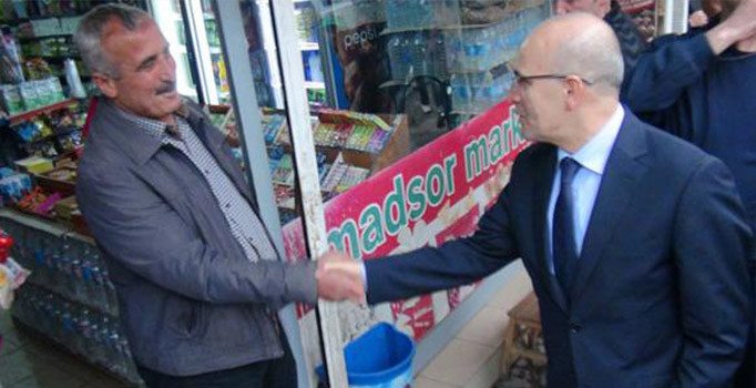 Bakan Şimşek, Cizre'de Kürtçe konuştu