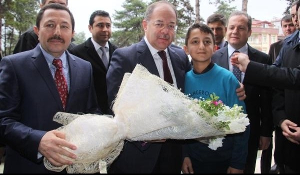 Bakan Akdağ: Gençler arasında tütün kullanımı artıyor