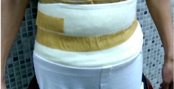 Hakkari'de bir şüpheli vücuduna sarılı eroinle yakalandı